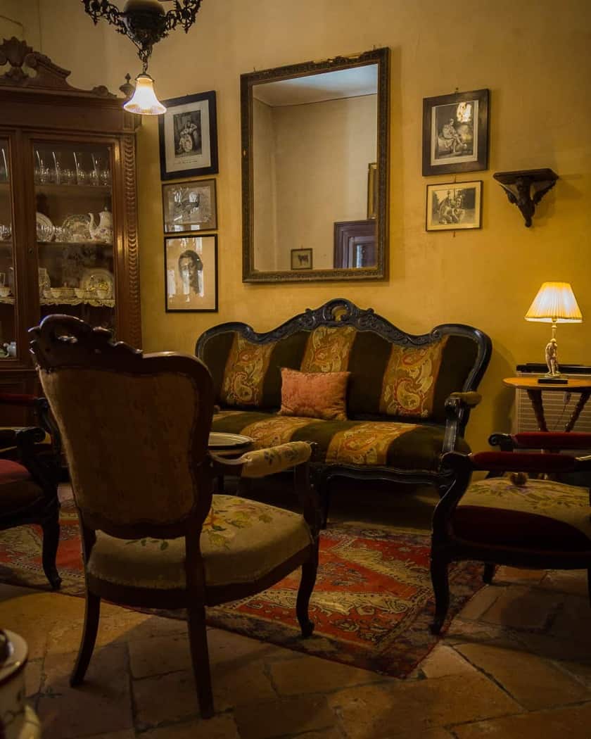 Cucina tradizionale di Casa Macchi con utensili originali